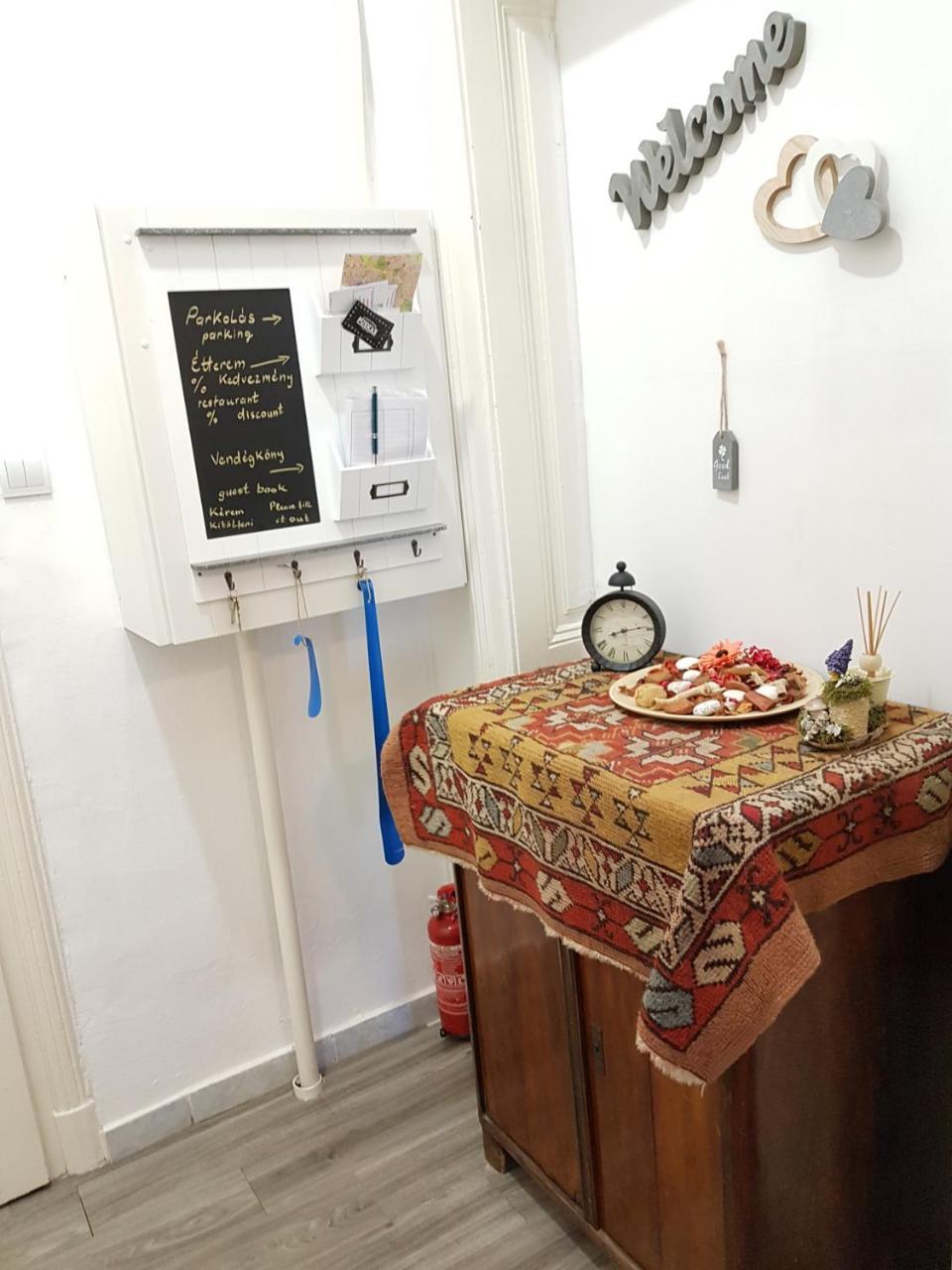 Varkeruelet Apartman 쇼프론 외부 사진